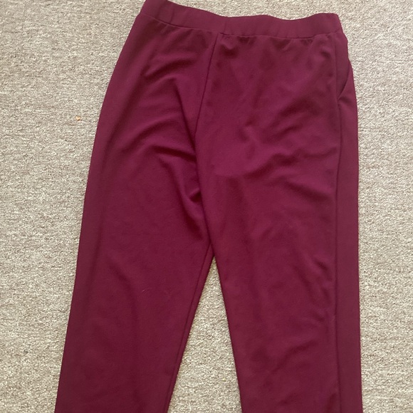 SHEIN Burgundy Straight Leg Pants - Picture 5 of 5